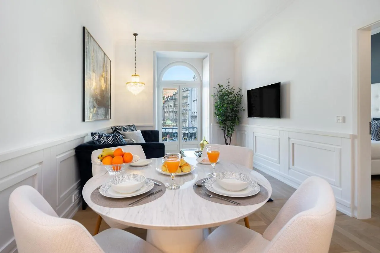 Apartment Whome | The Boulevard Prime Location & Timeless Luxury Lisbon